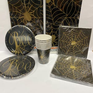 Halloween Tablewear. Halloween Partywear. Halloween Tablecover. Halloween Napkins. Halloween Plates. Halloween Cups. Halloween Party.