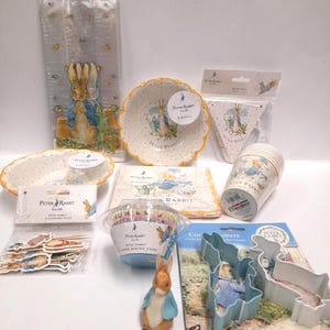 Peter rabbit beatrix potter : Plates, Cups, Napkins Cake Toppers officially licensed.