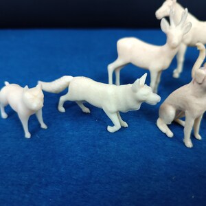 vintage Lot Domestic and Wild Animals figurines haut de gamme offertes par Amparo Flour Portugal 50's image 2