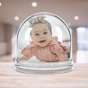 Baby Photo Snow Globes Personalized Christmas Gift for New Parent Custom Snow Globe with Child&#39;s Photo Cute Gift for Mom Dad Gifts Customize