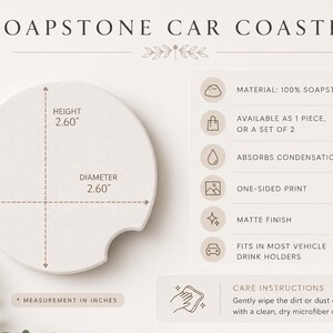 K&ouml;nnte beinhalten: Ein runder, wei&szlig;er Auto-Untersetzer aus Speckstein mit einer kleinen Einkerbung am Rand. Der Text lautet SOAPSTONE CAR COASTER. Die Ma&szlig;e betragen 6,60 cm in der H&ouml;he und 6,60 cm im Durchmesser. Er absorbiert Kondenswasser und hat eine matte Oberfl&auml;che.