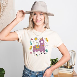 Cute Llama T-Shirt Boho Purple Llama Women&#39;s Tshirt Gift for Her Llama Lover T Shirt 3 Colors Sizes S-3XL Fun Llama Graphic Tee Shirt Gift