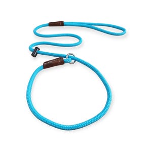 Guinzaglio da addestramento per cani Signature PRO: corda in polietilene resistente da 8 mm, rilegatura in pelle, fermo aderente