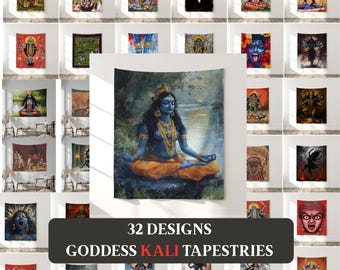 Könnte beinhalten: Eine Sammlung von 32 Goddess Kali Wandteppichen, jeder mit einzigartigen Kunstwerken. Die Wandteppiche zeigen verschiedene Darstellungen der Gottheit, mit leuchtenden Farben und komplizierten Details. Der Text "32 DESIGNS GODDESS KALI TAPESTRIES" wird auf einem schwarzen Banner angezeigt.