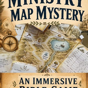 Puede incluir: Un juego titulado Ministry Map Mystery: An Immersive Bible Game que presenta un mapa de estilo antiguo de Galilea y Judea. La imagen incluye una brújula de latón, ilustraciones de monumentos históricos y una lista de nombres con datos numéricos.