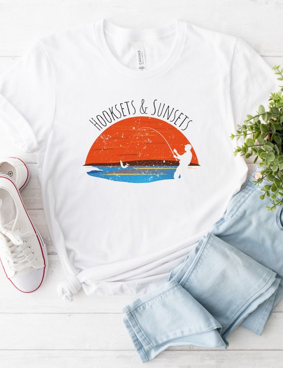 Cute Fishing Shirt, Sunset Shirt, Womens Fishing Shirt, Angler Shirt,  Outdoors Shirt, Girl Angler Shirt, Lake Shirt, Summer Shirt 