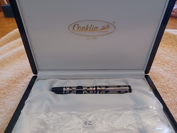 Conklin Mark Twain Deco Limited Edition Silver Fountain Pen ( 18kt F)