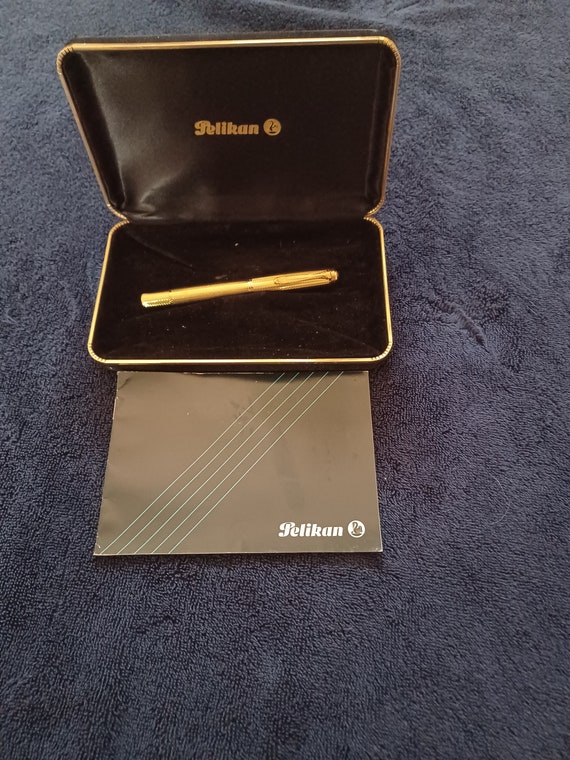 Pelican M760 Gold Plate Fountain Pen ( XF) Nib 14Kt
