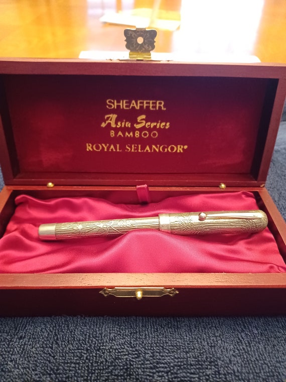 Sheaffer ( Connaisseur) Asia Series -Bamboo Royal Selangor Fountain Pen ( 18kt Fine Nib)