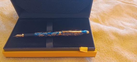 Cross Townsend Chinese Zodiac Swarovski Crystal Fountain Pen Un Inked , 18Kt Fine Nib