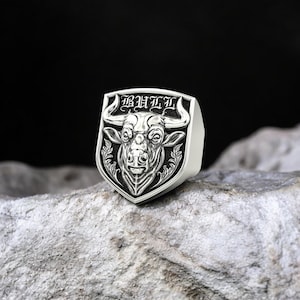 Bull Head Ring 925 Sterling Silver, Bold and Unique Animal Jewelry for Men and Women, Handmade Detailed Bull Design, Perfect Statement Piece