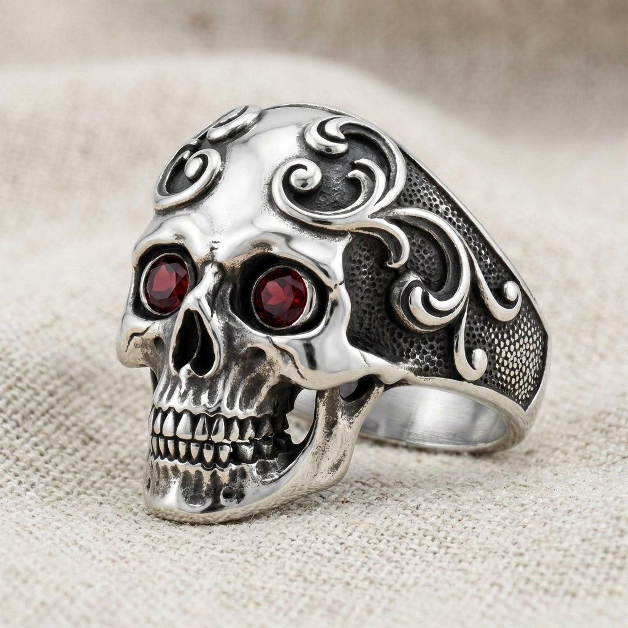 Red Eye Skull Ring - Etsy