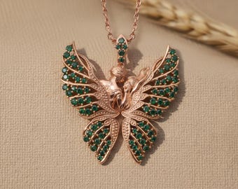 Collana con ciondolo a farfalla in oro rosa / argento sterling 925, gioielli con pietra verde / regalo romantico con ali di fata per le donne