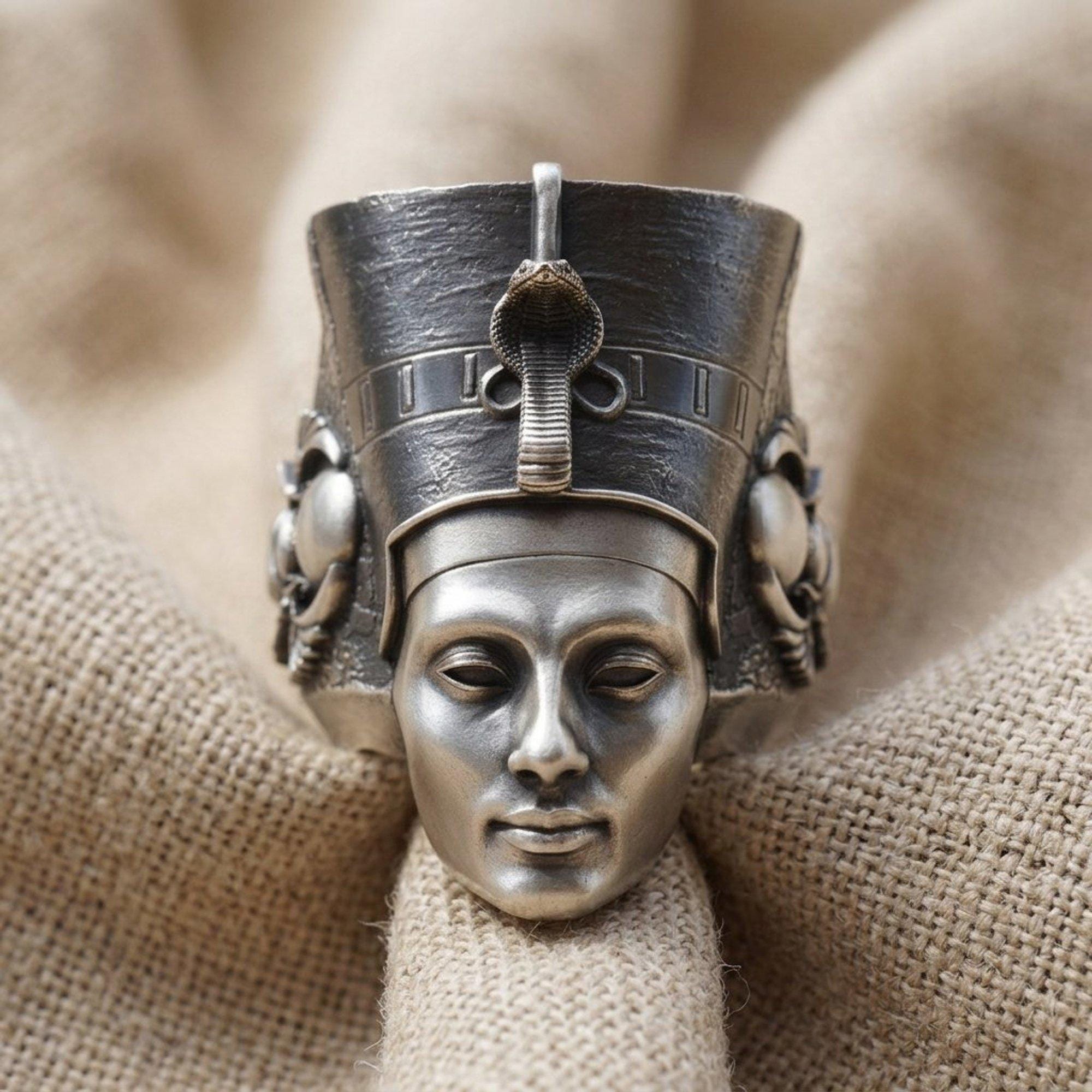 History Ring - Etsy