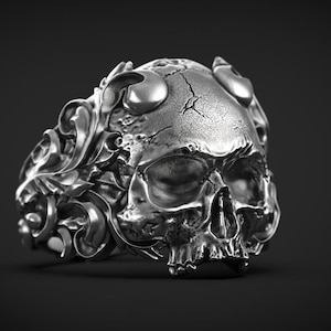 Caesar Skull Handmade Sterling Silver Men Biker Ring, Skull with Crown Gothic Ring, Skull Punk Ring, Skull Silver Men Jewelry, Ring for men