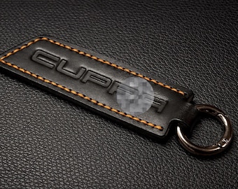 Cupra-Autoschlüsselanhänger aus dickem Premium-Leder, handgefertigt mit solider Passform, personalisierbar mit Namen/Auto-Logo.