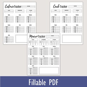 Puede incluir: Un rastreador PDF imprimible para hacer un seguimiento de las calorías, los carbohidratos y las macros. El rastreador incluye secciones de seguimiento diarias, semanales y mensuales. El rastreador está diseñado para ser rellenado a mano.