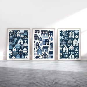 Set di stampe Scandi Houses - 3 poster in stile scandinavo / Opera d'arte retrò / Design scandinavo / Decorazione per la casa blu scuro / Arte murale nordica per la casa
