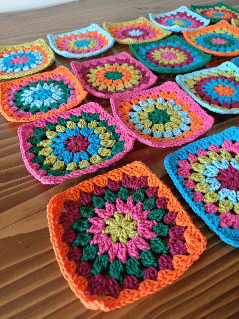 20 Multicolored Granny Square Kit Crocheted Granny Squares Etsy