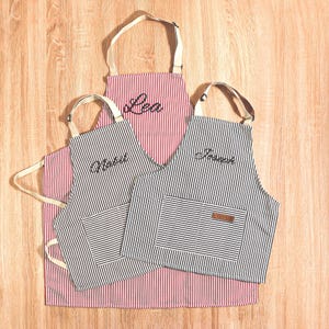 Personalized Kids Apron with Embroidered Name, Children&#39;s Cooking Apron Adjustable Straps, Perfect Gift for Birthday, Holiday Cooking Party