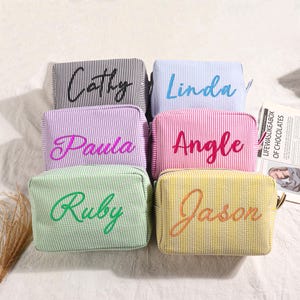 Personalized Seersucker Cosmetic Bag, Custom Embroidered Makeup Bag, Monogrammed Toiletry Bag, Bridesmaid Gift,Gift for Her