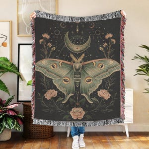 Moth Woven Blanket - Witchy Cottagecore Throw - Dark Academia Decor - Goblincore Moon Tapestry - ,Celestial Floral Couch Blanket - Moth Gift