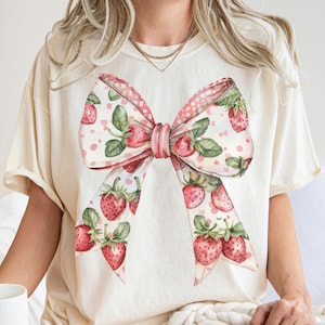 Strawberry Coquette Bow Shirt - Cottagecore Summer Tee - Strawberry Lover Clothes - Fruit Tshirt Aesthetic - Botanical Berry Print Shirt