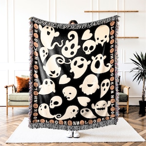 Halloween Ghost Blanket – Spooky Woven Throw for Couch - Haunted House Decor - Gothic Tapestry - Cozy Fall Gift for Family