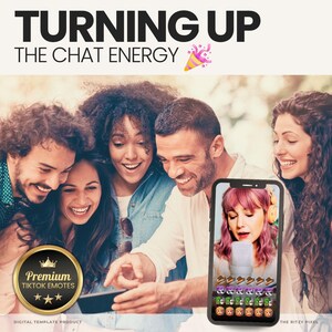 Puede incluir: Un producto de plantilla digital con el texto TURNING UP THE CHAT ENERGY y un emoji de cotill&oacute;n. Una insignia circular dorada muestra Premium TIKTOK EMOTES. Un tel&eacute;fono inteligente muestra a una persona con pelo rosa y un micr&oacute;fono.
