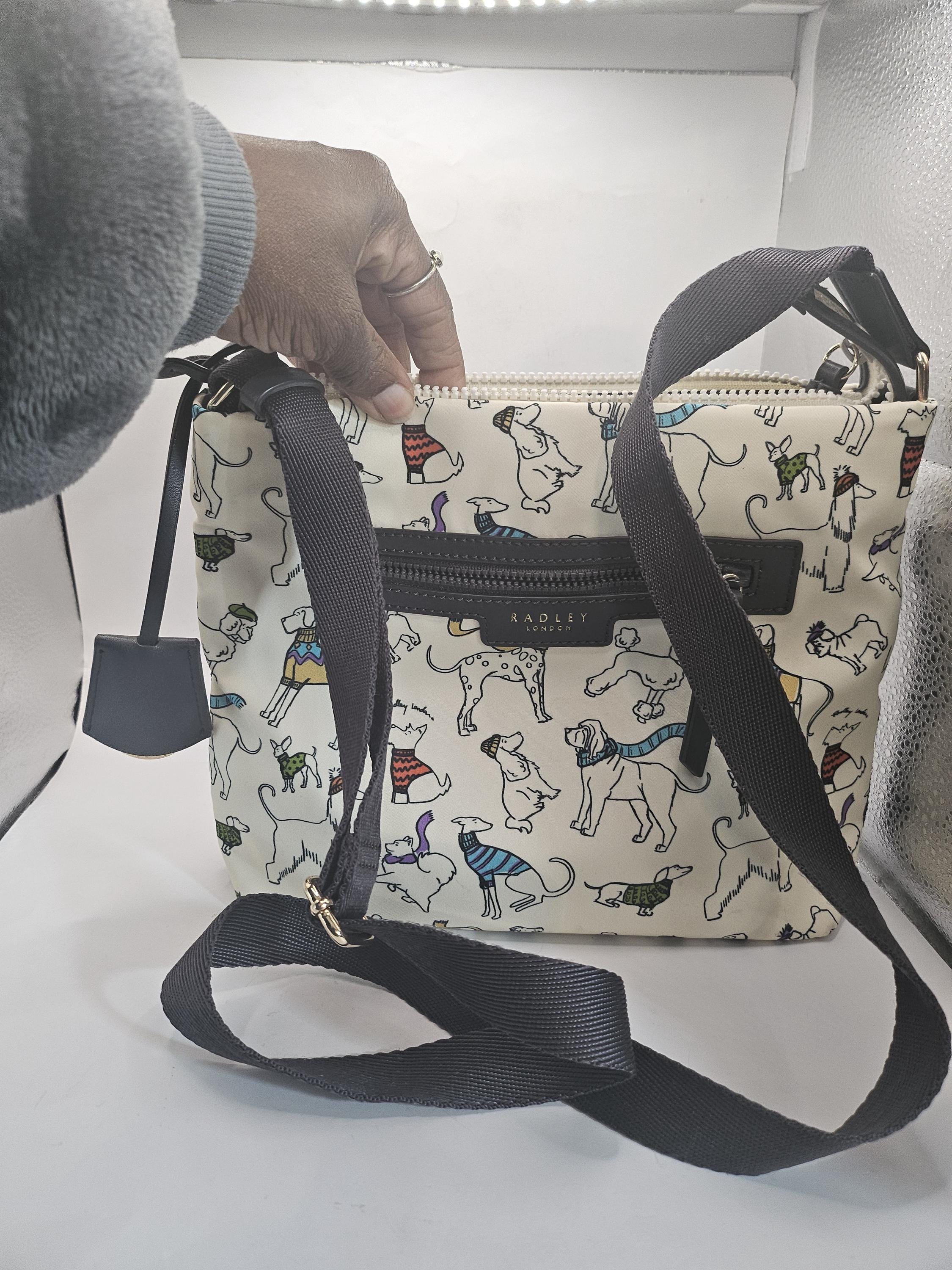 Radley London, Trustoff on an Preloved Australia