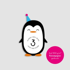 Personalisierte Einladungskarten für den Kindergeburtstag – Motiv: Pinguin. Vorderseite.
Handgefertigt, formgestanzt, gedruckt auf hochwertigem 300 g/m² Feinstpapier