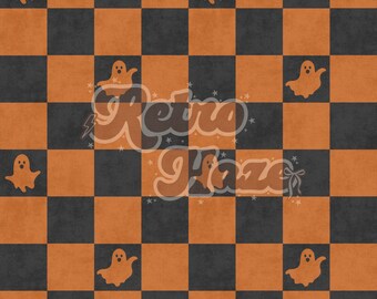 Puede incluir: Patrón temático de Halloween con un diseño de tablero de ajedrez naranja y negro. Cada cuadrado presenta una pequeña ilustración de fantasma. Las palabras "Retro Haze" se superponen al diseño en una fuente vintage.