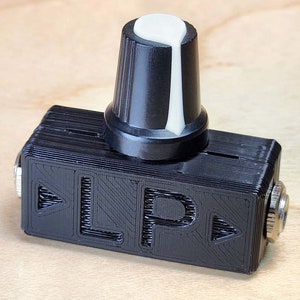 1/8" (3.5mm) Passive Low-pass Filter