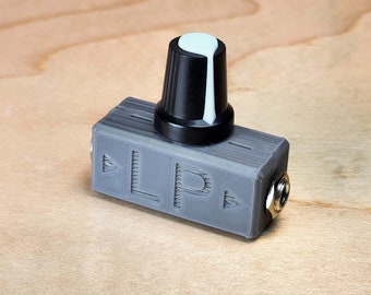1/8" (3.5mm) Passive Low-pass Filter