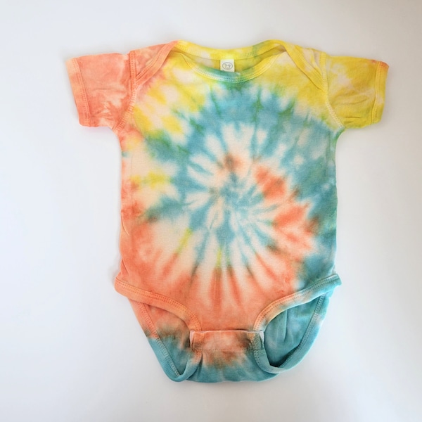 Customizable Three Coloured Spiral Tie Dye Baby Bodysuit- Non-Toxic Dye