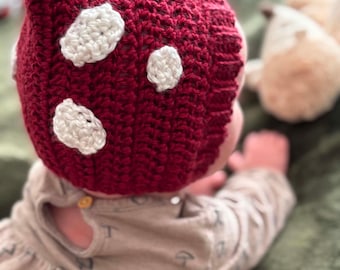 The Mushroom Pixie Hat / pixie bonnet, crochet hat, elf hat, gnome hat, children's hat, baby hat, photo prop, gift, yarn, handmade