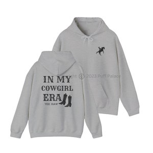 In My Cowgirl Era Yeehaw パーカー | カントリー カウボーイブーツ 女性向けファッションギフト | カウガール ホース ウエスタン テーマ グッズ シャツ | 送料無料