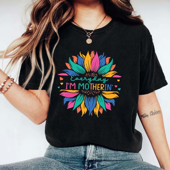 Cool Mom Shirt Gift For Mothers Day Unique Gift For Everyday Wear Best Mom Ever T shirt For Mom Team Retro Mom Tshirt