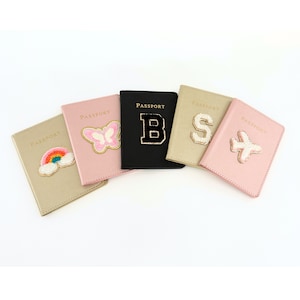 Porta-passaporte com monograma, capa de passaporte personalizada, chenille, carta, patch, noiva, capa de passaporte, carteira de viagem, passaporte fofo personalizado