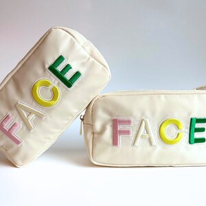 Saco cosmético de náilon maquiagem saco de viagem skincare presente mãe aniversário irmã saco personalizado produtos de higiene pessoal saco de viagem chenille carta remendo meninas presente