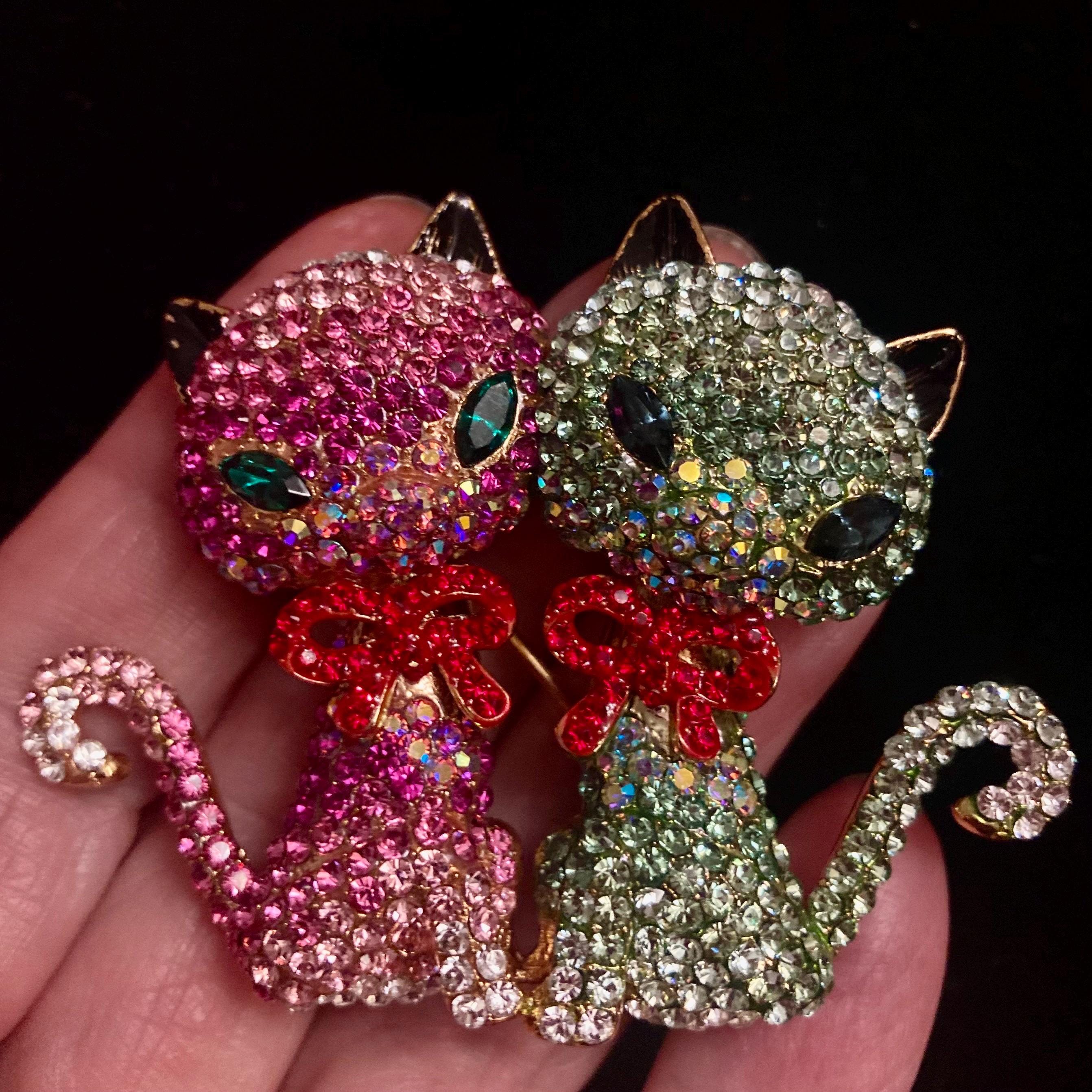 バトラー＆ウィルソン 英国ヴィンテージ ブローチ キャット ムービングテイル Butler Wilson Cats - Etsy UK