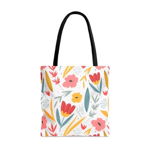 Lively Mint Best Everyday Tote Bag; Lovely Floral in White; Practical; High Quality Tote; Perfect Gift for Her