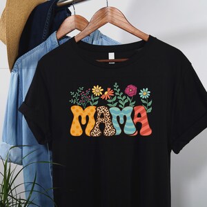 Mama Unisex Jersey Short Sleeve Tee - Cute, Comfortable & Stylish T-shirt for Moms - Perfect Gift for Mother's Day