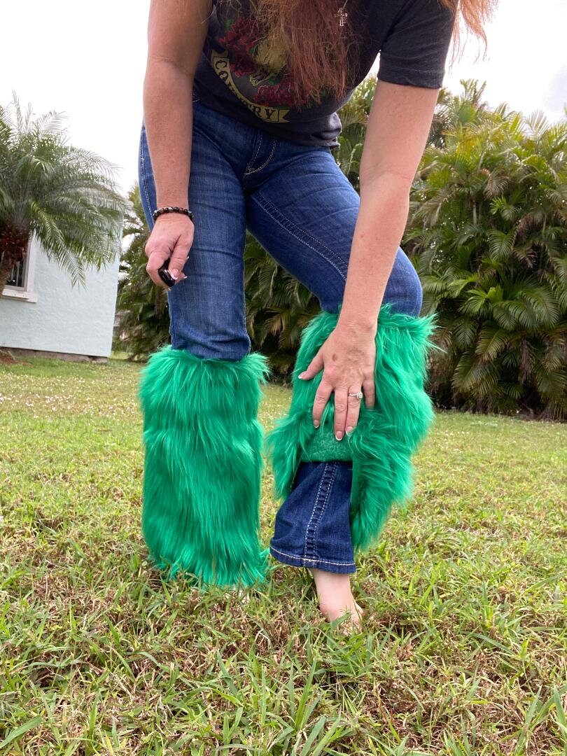 fluffy mardi gras leg warmers