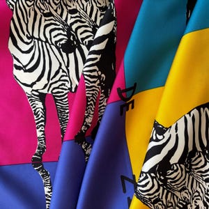 Fular JC De Castelbajac sarga de seda Droles de Zebra