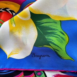 Foulard Vintage Bayron En Soie 100% – Multicolore Floral – Foulard Carré Bandana – Occasion Bon état