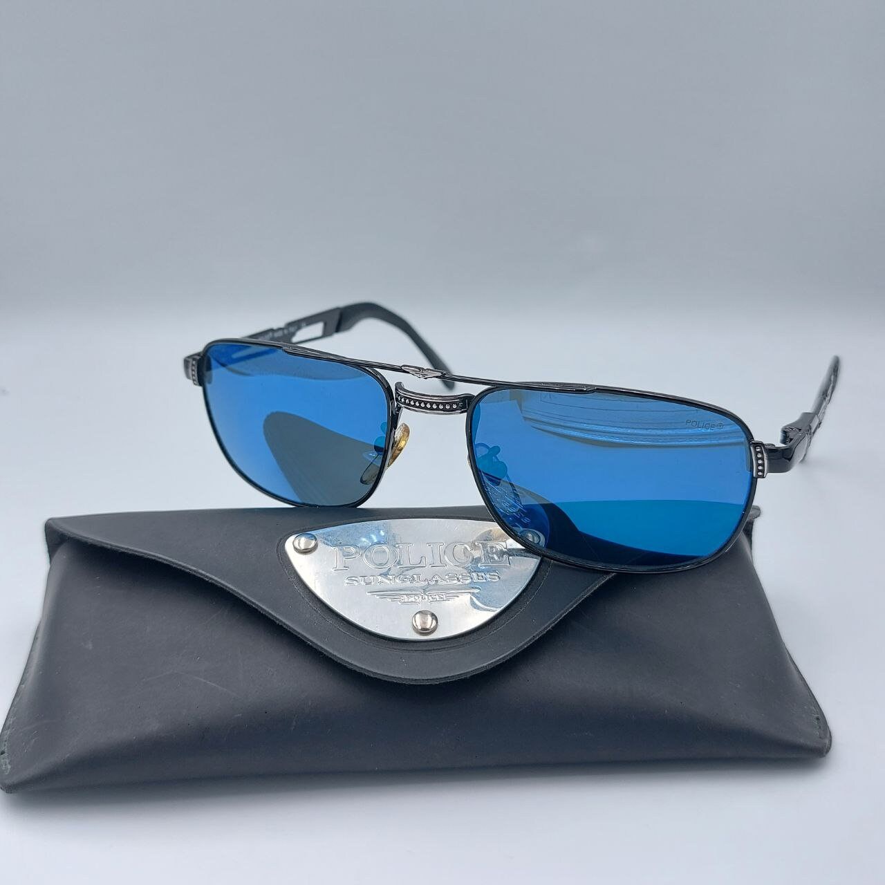 Authentic Police Italy 2259 Square Sunglasses in Silver 