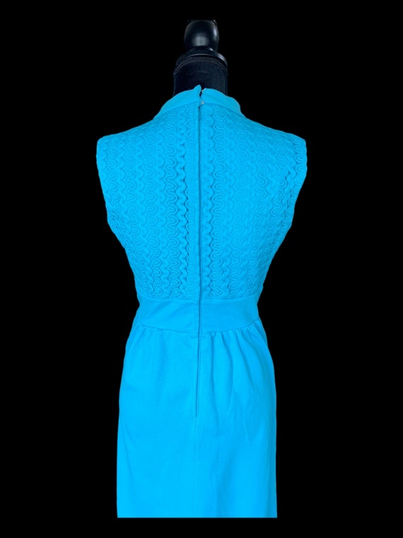 True Vintage 1970's Turquoise Sleeveless Maxi Pol… - image 4