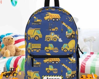 Mochila de construcción personalizada: Mochila escolar con diseño de camión volquete.