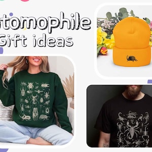 K&ouml;nnte beinhalten: Bild mit Geschenkideen f&uuml;r Entomologen. Enth&auml;lt ein dunkelgr&uuml;nes Sweatshirt mit Insektenillustrationen, eine orangefarbene M&uuml;tze mit K&auml;ferdesign und ein schwarzes T-Shirt mit Insektengrafiken. Der Text "Entomophile Gift ideas" steht oben.